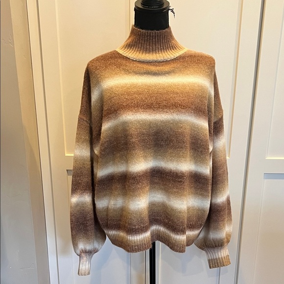 Rhythm. Tan and Brown Sweater Cowl & Turtlenecks Size M - Picture 2 of 6